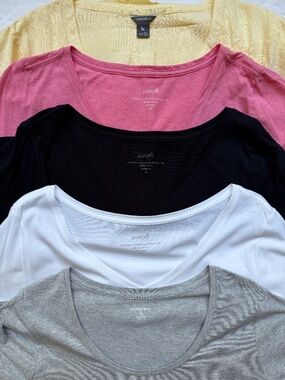 Women’s Cotton Tees Sz XL Bundle Light Yellow, Pink, Black, White, Gray
